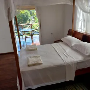 Apartment Bliss, Castara